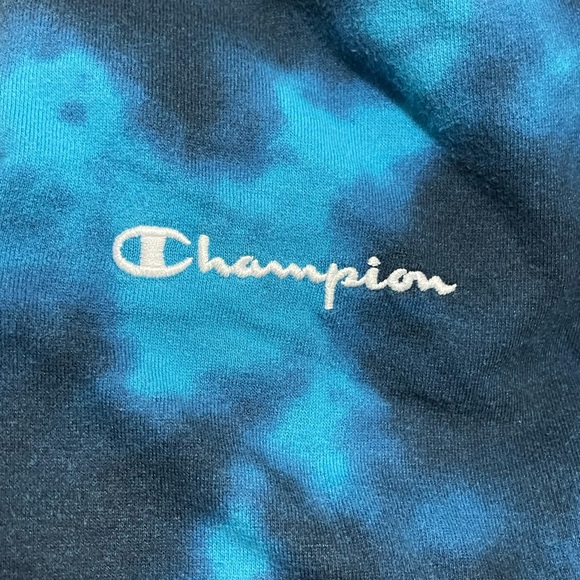 EUC Women’s Size Medium Champion Logo Embroidered Tie Dye Hoodie In Dark Navy - Picture 8 of 12